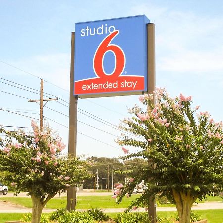 Studio 6-Luling, La Luaran gambar